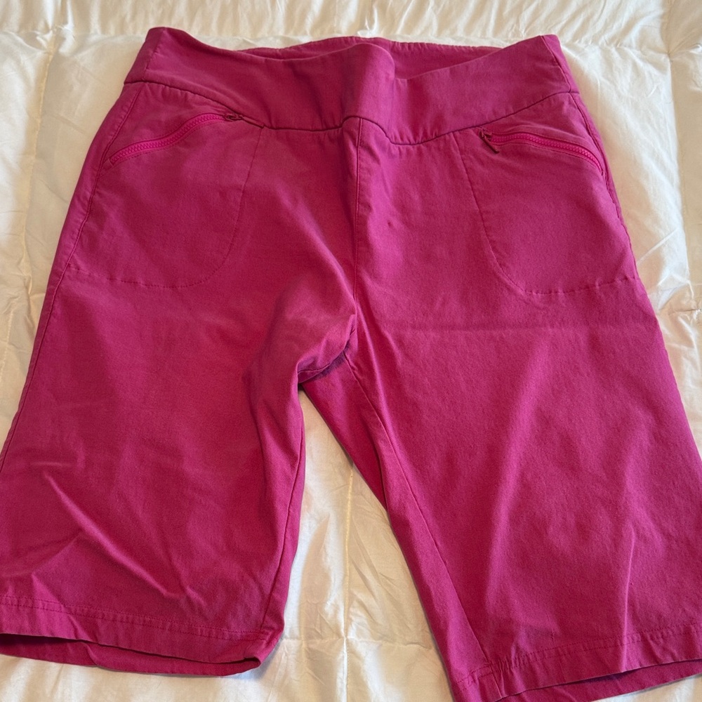 Vibrant Pink Women's Bermuda Shorts